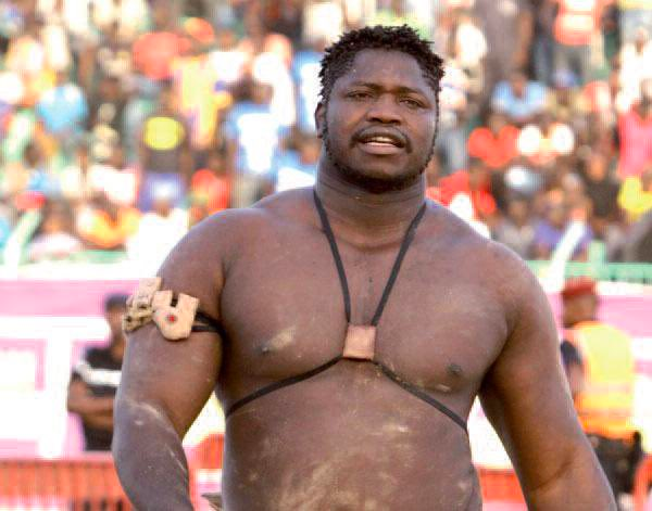 Tapha Tine bat Boy Niang par décision arbitrale