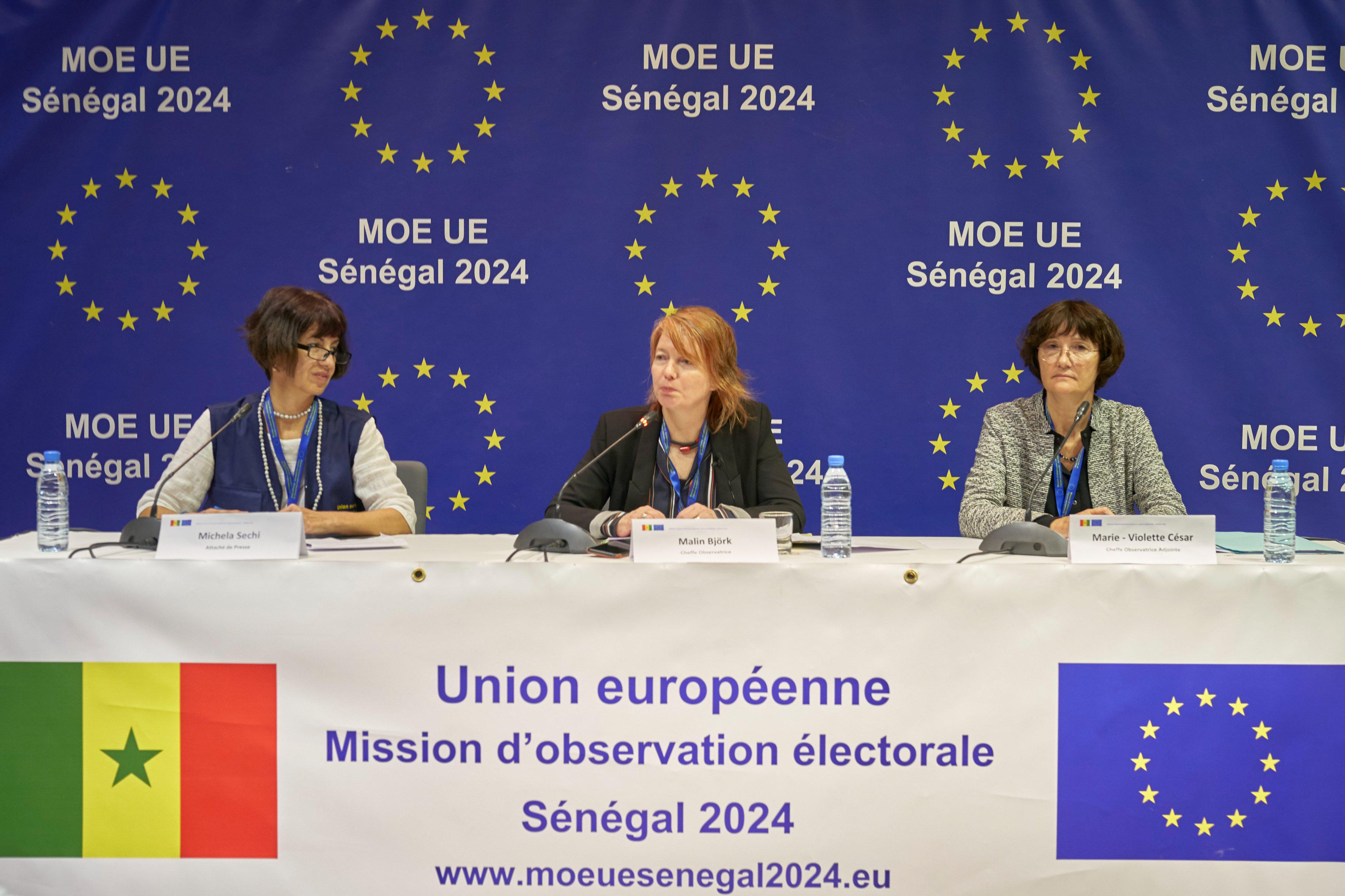 La mission d’observation de l’UE magnifie le démarrage du vote ”dans le calme et à l’heure”