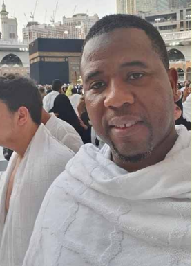 MECQUE : Bougane Guèye prie pour le plein succès du Président Bassirou Diomaye Faye