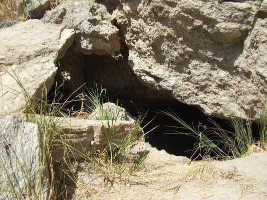 Grotta preistorica del Vecchiuzzo - Prehistoric Cave of Vecchiuzzo
