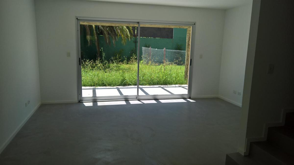 Venta Duplex 3 dormitorios Pilar, con jardín. A ESTRENAR Proyecto exclusivo, Condominios "LOS ALCANFORES VILLAGE" 