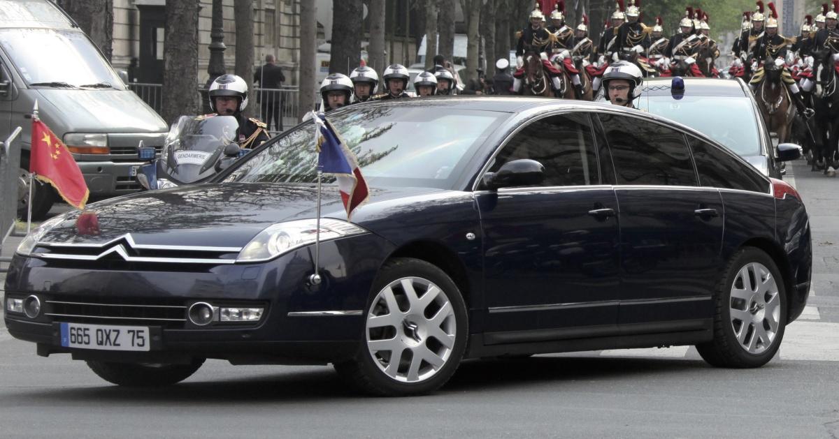 Au Volant de l’Histoire : Les Voitures Présidentielles