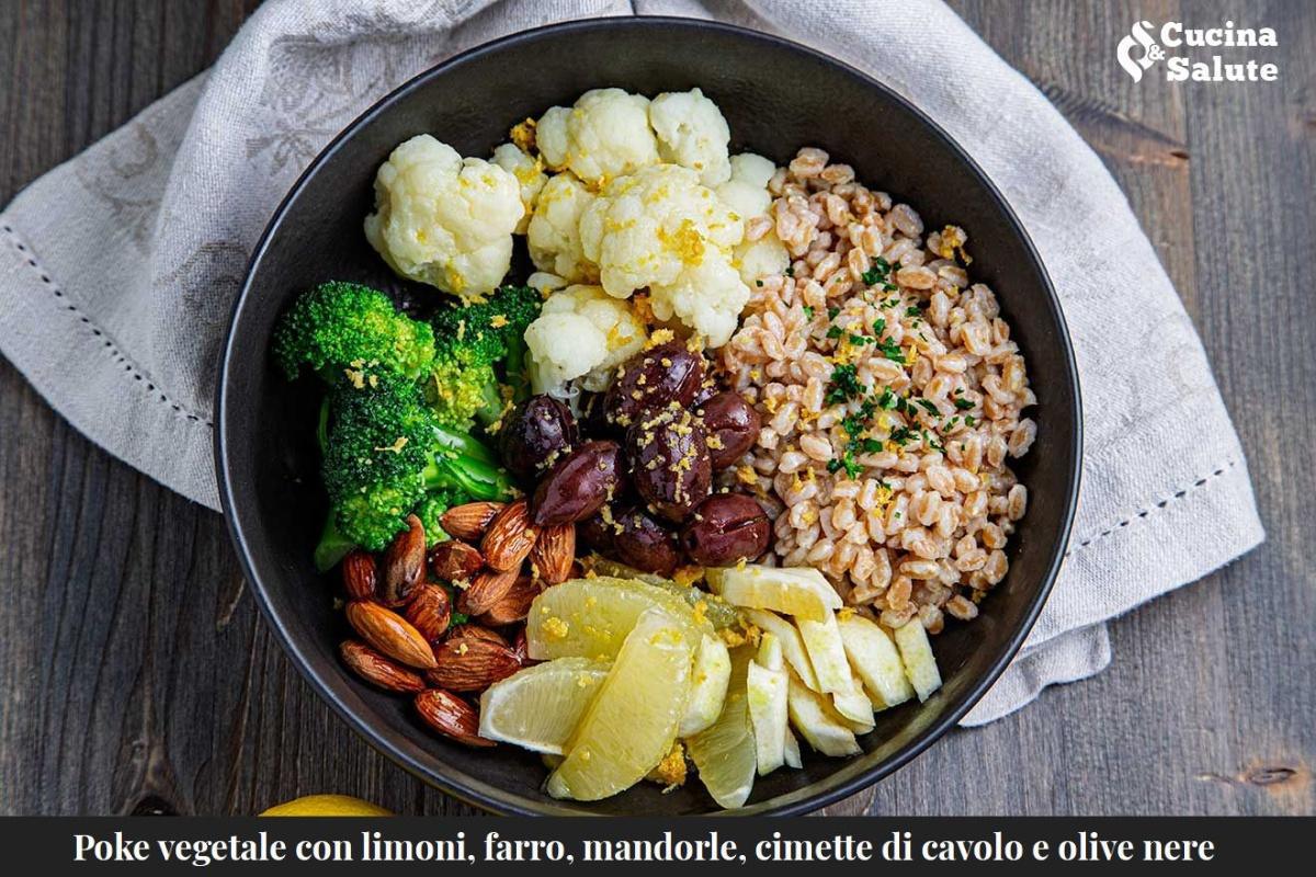PKE VEGETALE CON LIMONI, FARRO, MANDORLE, CIMETTE DI CAVOLO E OLIVE NERE...