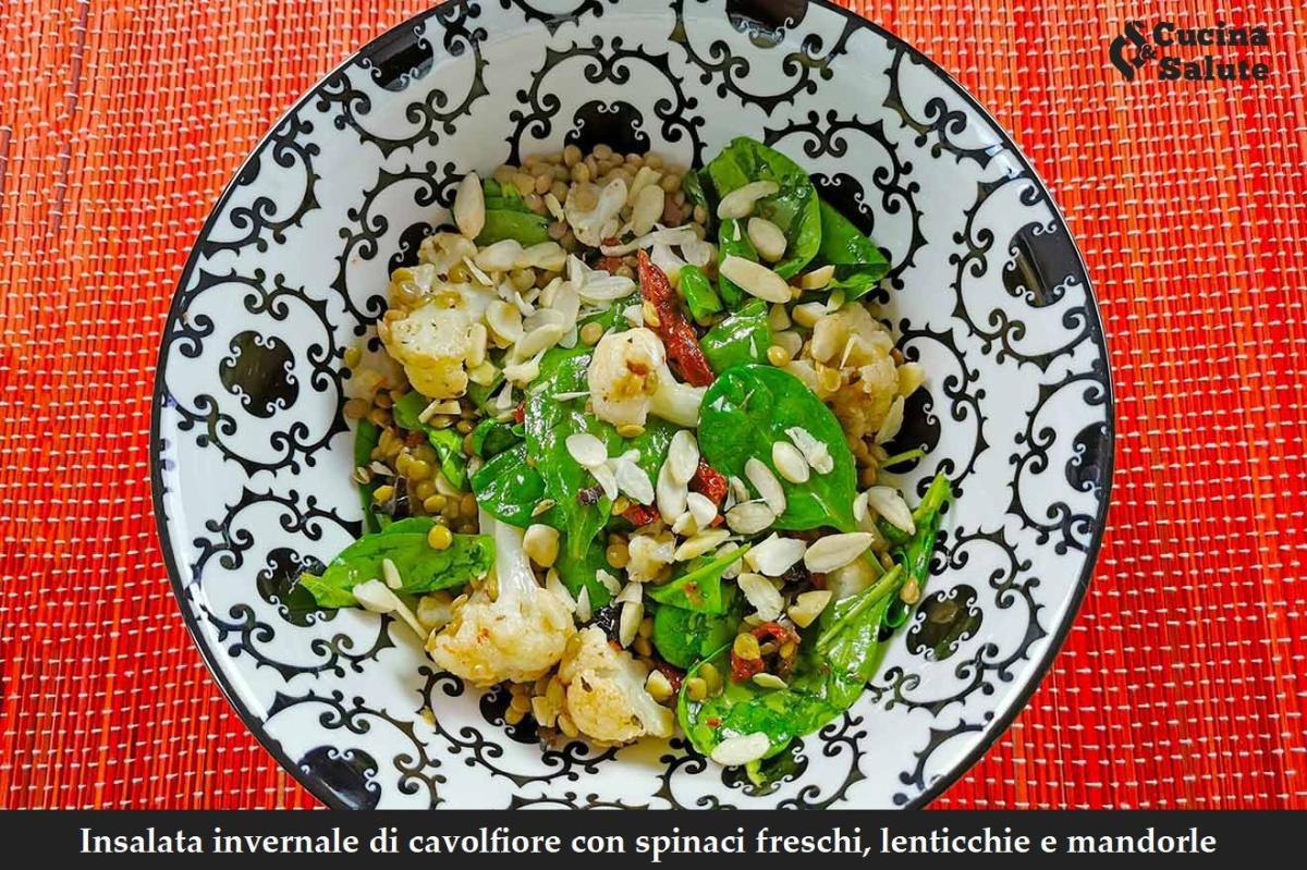 INSALATA DI CAVOLFIORE CON SPINACI FRESCHI LENTICCHIE E MANDORLE...