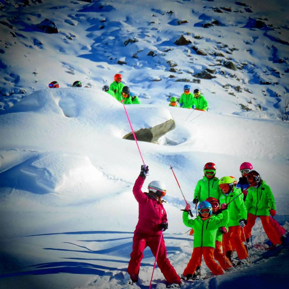 Skiing and Snowboarding School - Alagna Valsesia