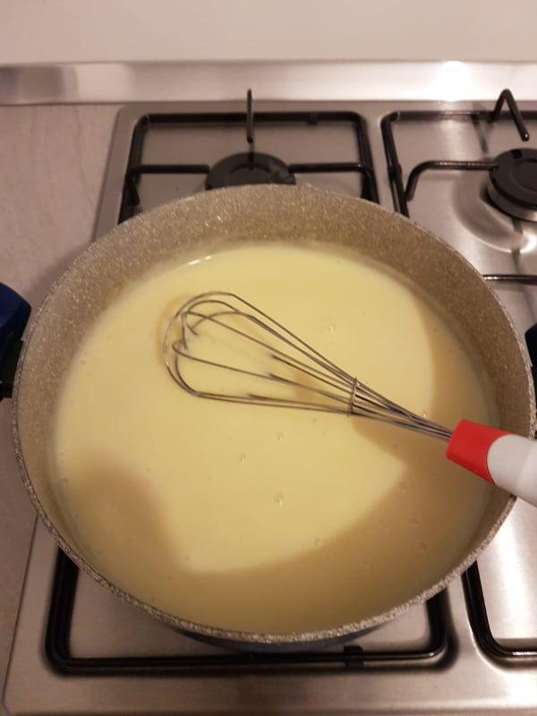 Torta della nonna con budini Torta della nonna con budini
