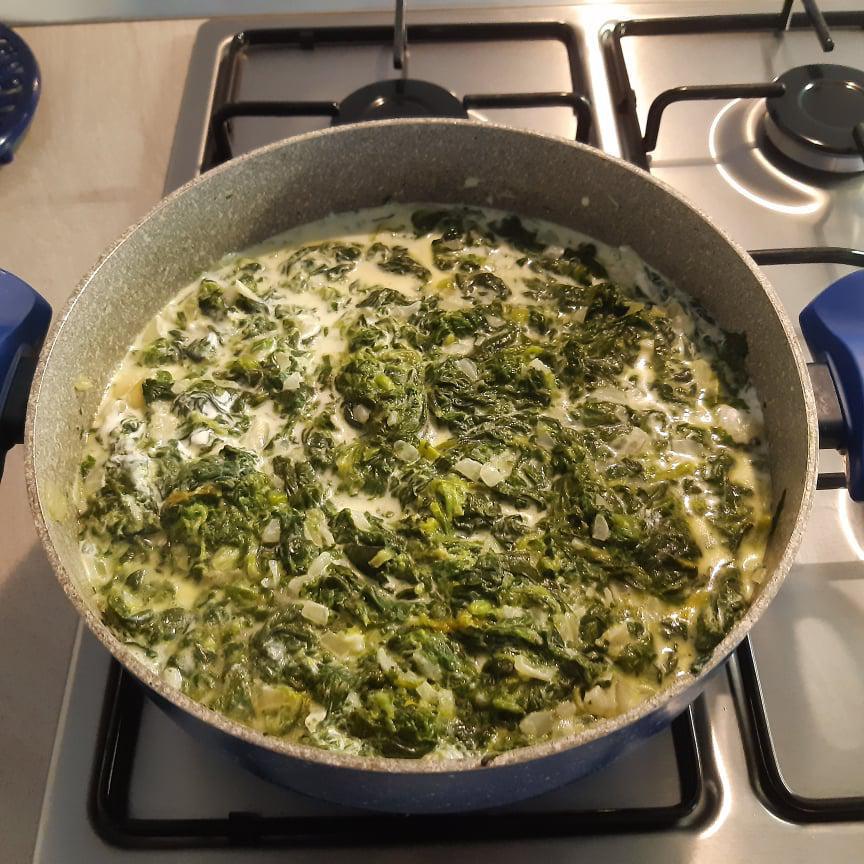 Spinaci al burro e panna Spinaci al burro e panna