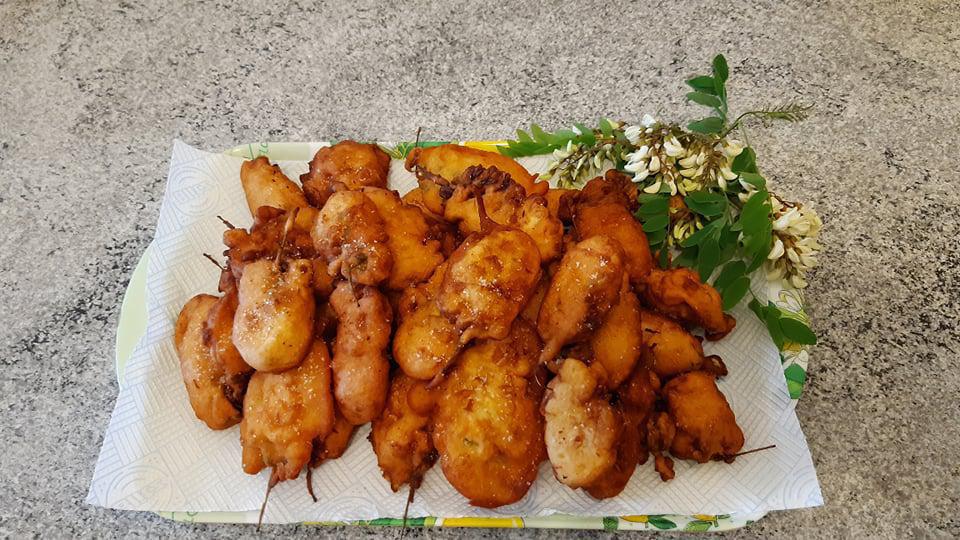 Frittelle di fiori d'acacia Frittelle di fiori d'acacia