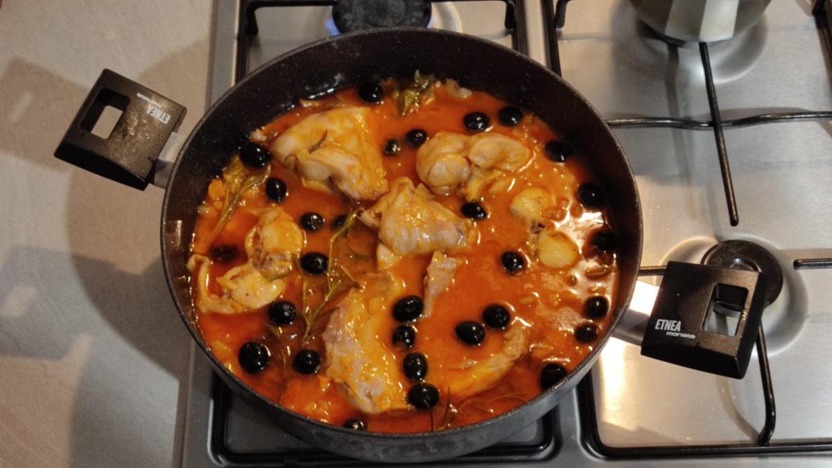 Coniglio alla cacciatora Coniglio alla cacciatora
