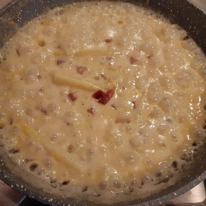 Intingolo di asparagi Intingolo di asparagi