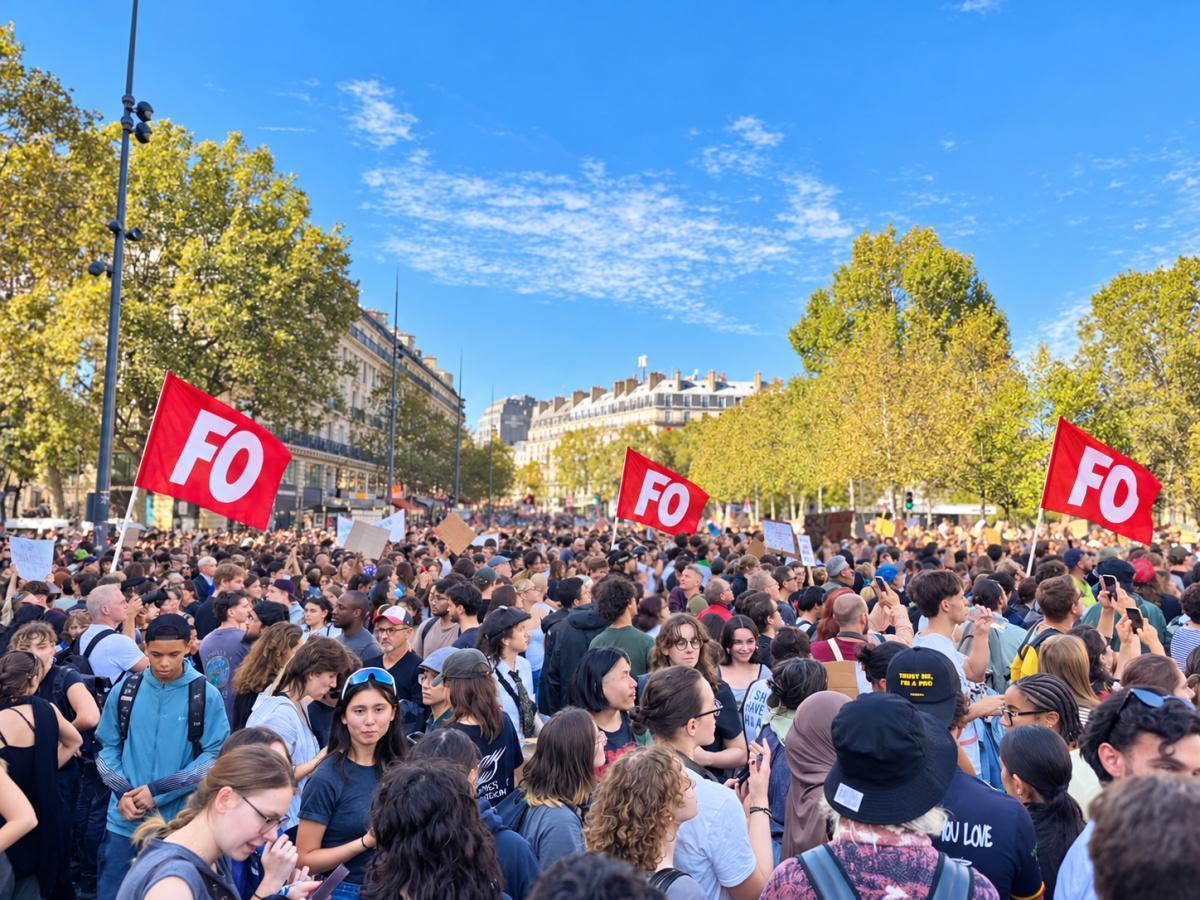 Budget 2027 : la Fédération SPS dénonce les économies imposées aux services publics et affirme son soutien aux étudiants et aux lycéens.