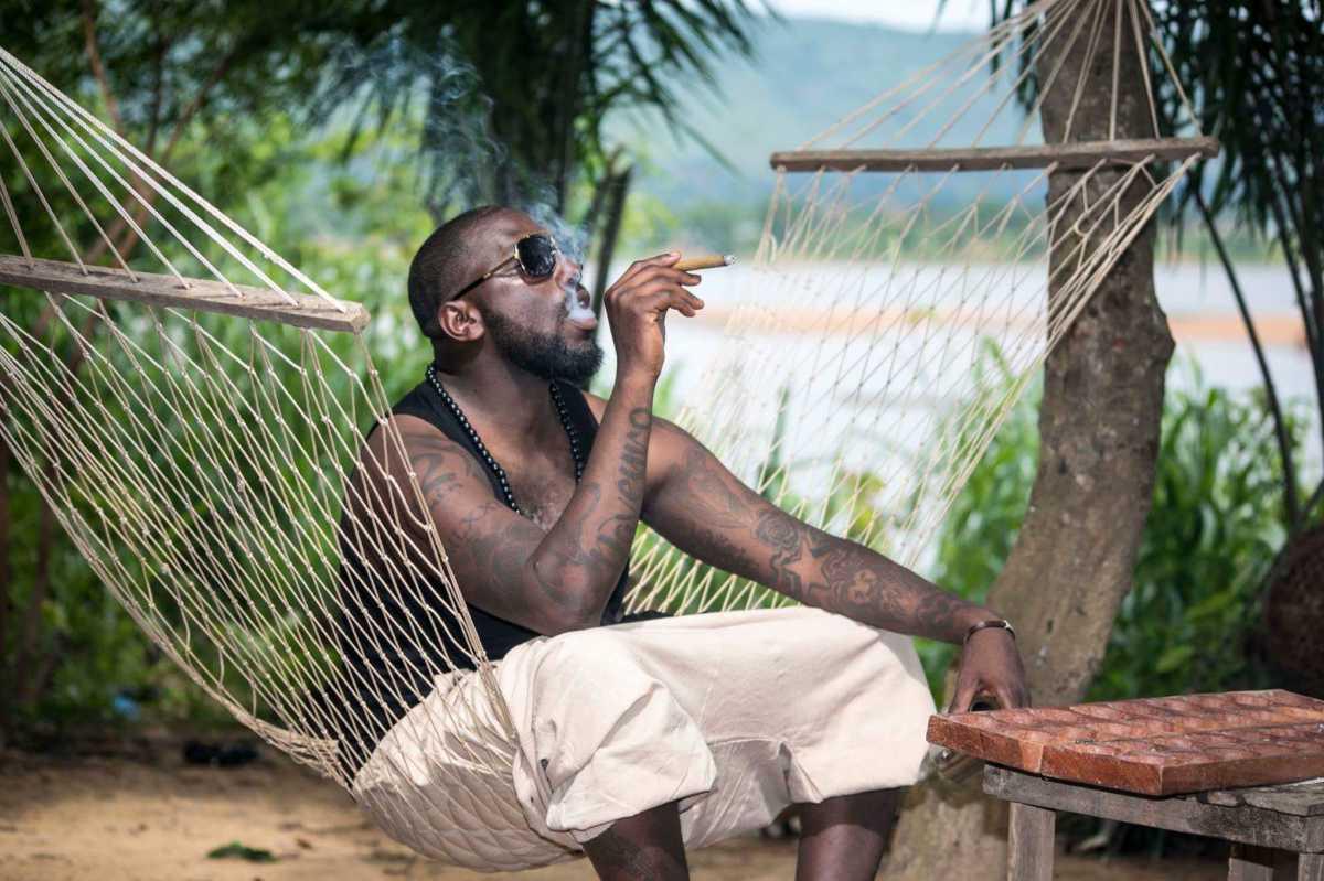 L'inspecteur Guimonwara dans '' Amis amis vices''