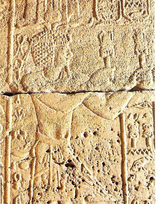 El faraón Adijalamani tocando los sistros. Capilla de Adijalamani. Muro Oeste, registro superior. Cuadro nº 2. Foto IEAE