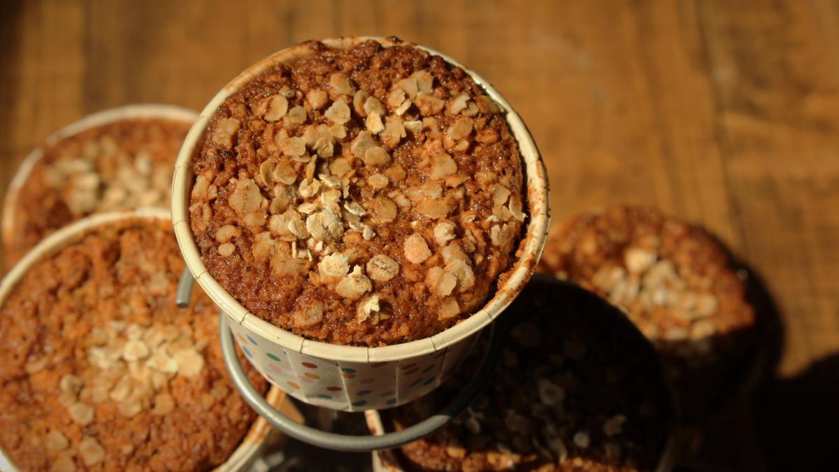 oats Muffin with hazelnut and pumpkin مافن الشوفان بالبندق واليقطين