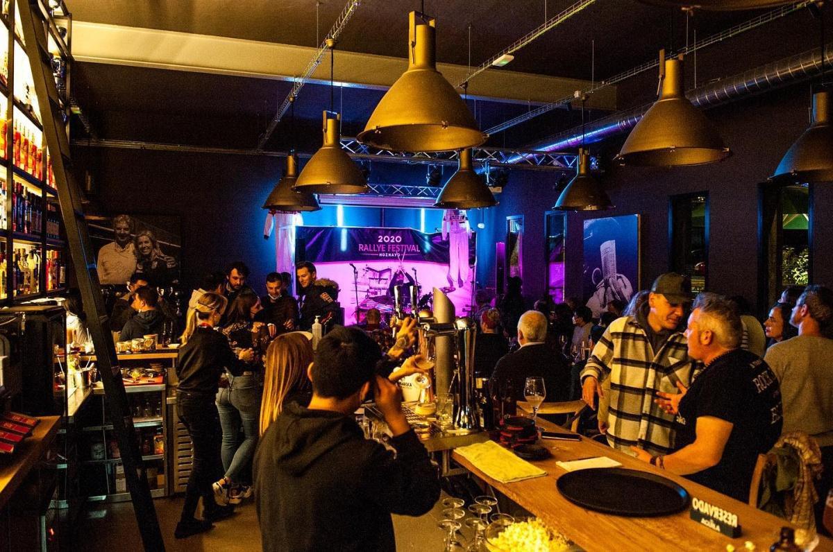 El espíritu del Rallye Festival Hoznayo en el Festival Tavern