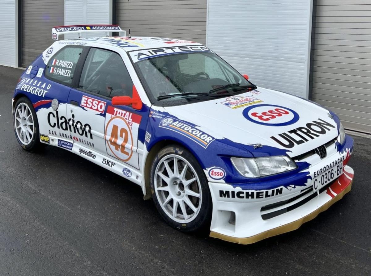 Peugeot 306 Maxi en el Rallye Festival Hoznayo 2025 Peugeot 306 Maxi en el Rallye Festival Hoznayo 2025