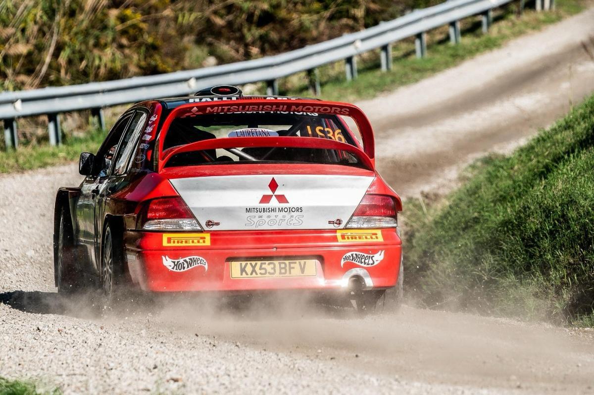 Mitsubishi Lancer WRC 04/05 en el Rallye Festival Hoznayo
