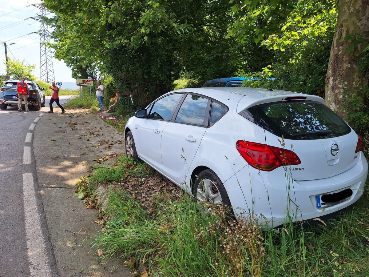 14:12 | TC1 Tetas de Liérganes › URGENTE, necesitamos quitar este coche de esta ubicación de manera inmediata.