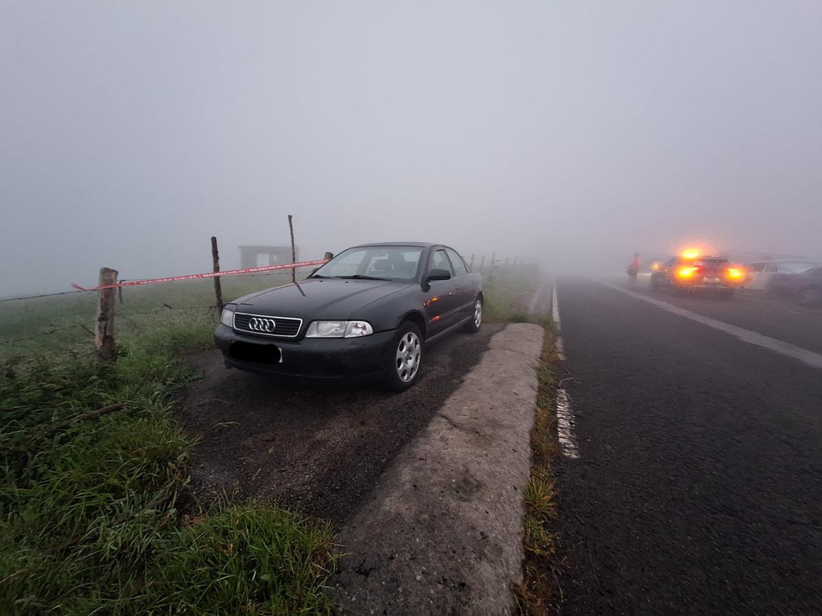 06:44 | TC4 Alisas › MUY URGENTE, necesitamos retirar los siguientes coches que están mal aparcados, rogamos a los dueños que los muevan a un sitio donde no molesten. ¡Muchas gracias! 