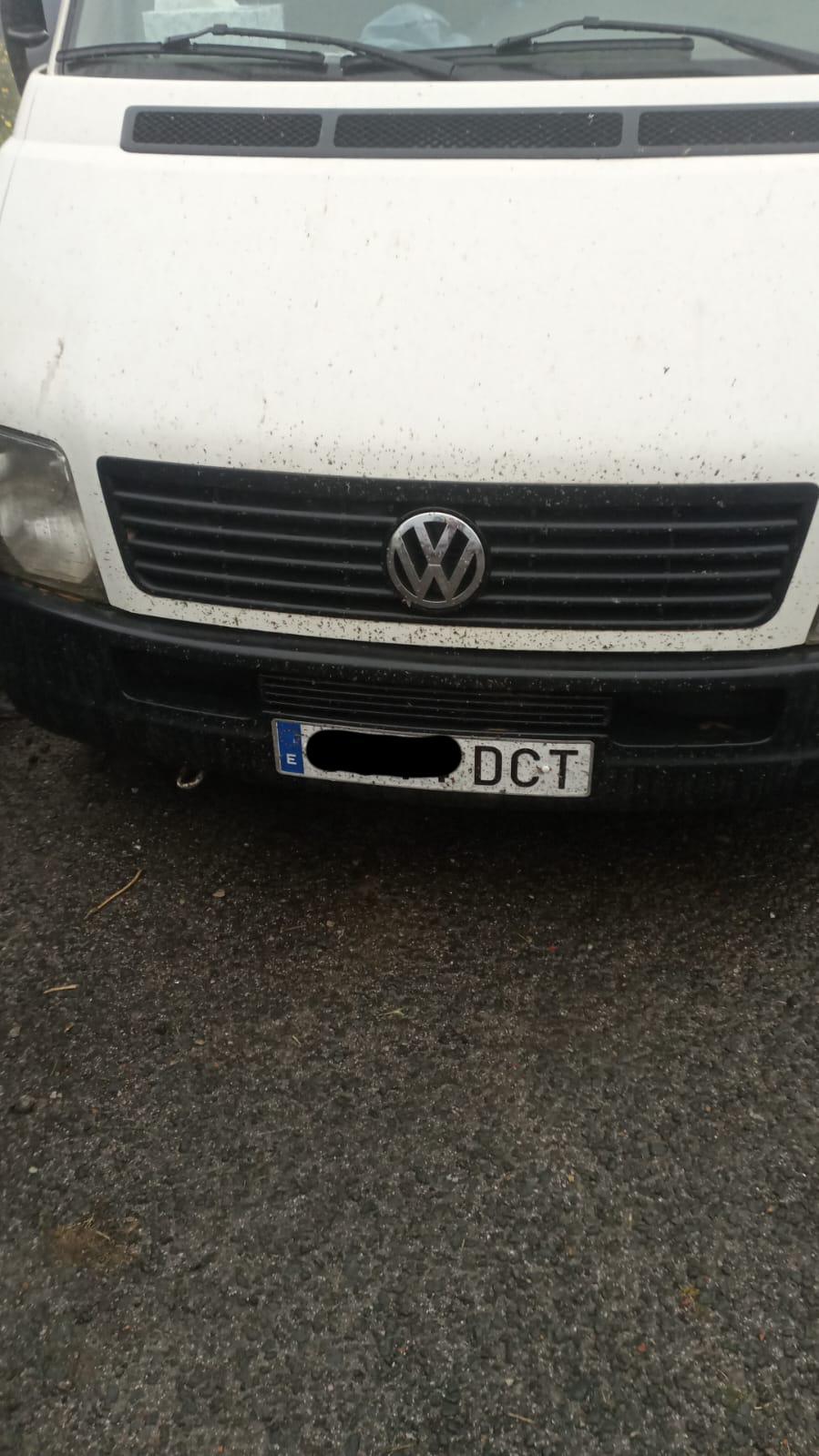 07:40| TC4 Alisas › MUY URGENTE, necesitamos retirar los siguientes coches que están mal aparcados, rogamos a los dueños que los muevan a un sitio donde no molesten. ¡Muchas gracias!
