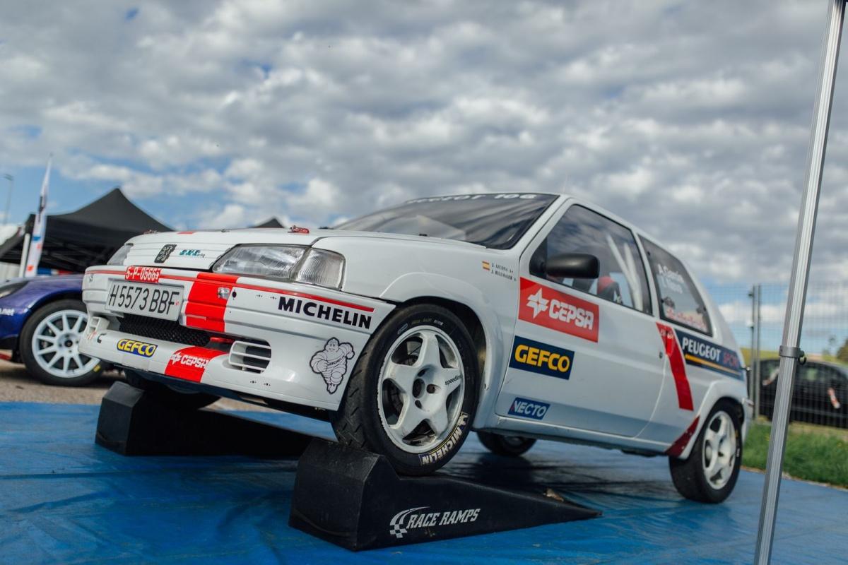 Verificaciones y apertura zona comercial Rallye Festival Hoznayo 2026 