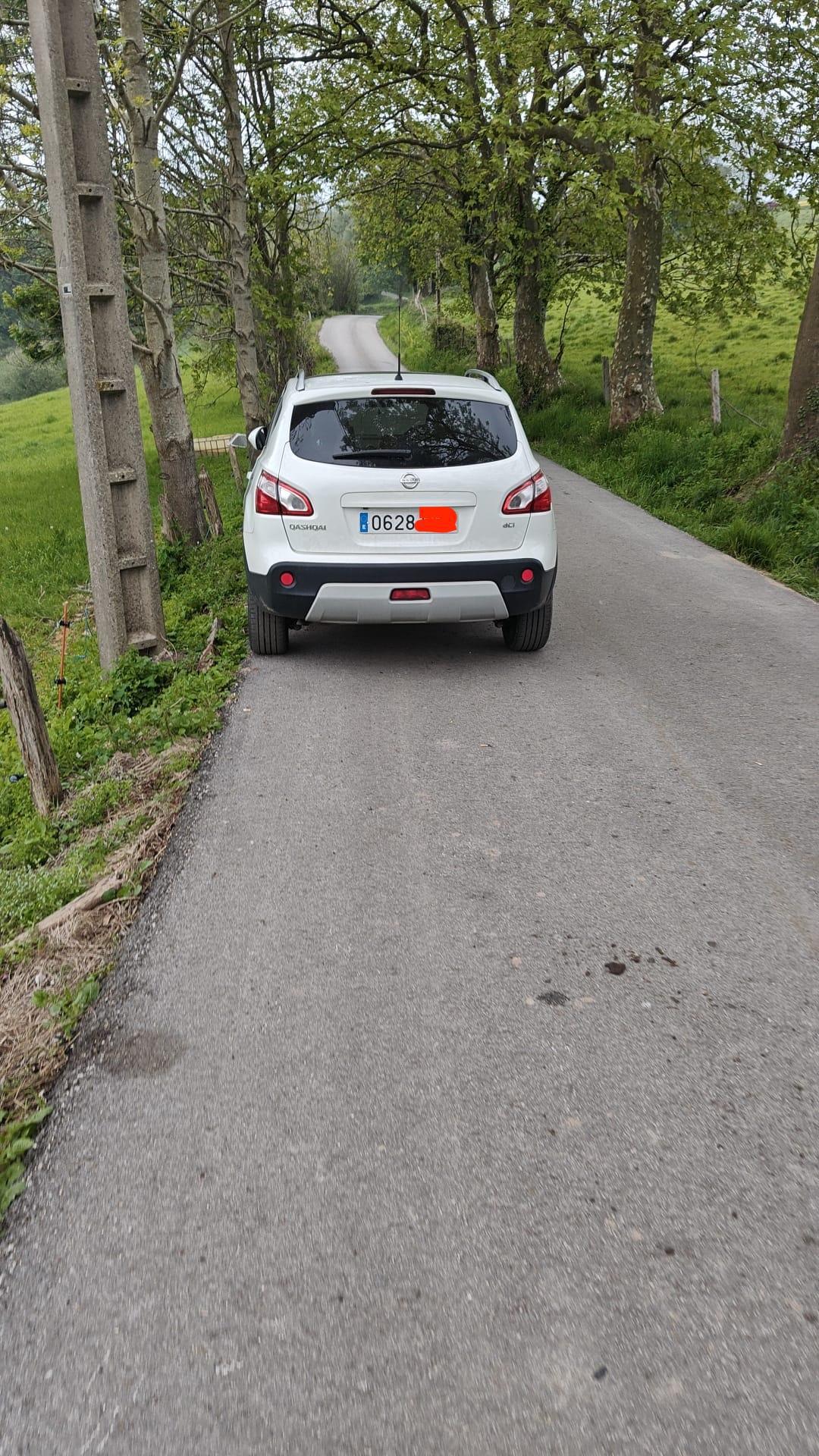 08:38 | TC6 Hermosa › URGENTE, necesitamos que el dueño de este coche lo aparque en otro lugar. Colabora con nosotros, muchas gracias.