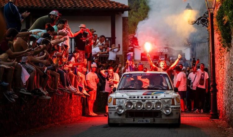 Éxito rotundo en la salida protocolaria del Rallye Festival Hoznayo 2025