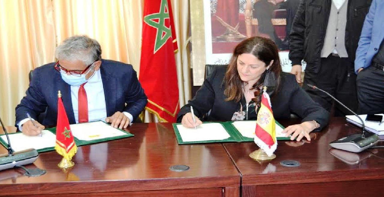 "جامعة محمد الأول بوجدة" توقع اتفاق شراكة مع "السفارة الاسبانية بالرباط"
