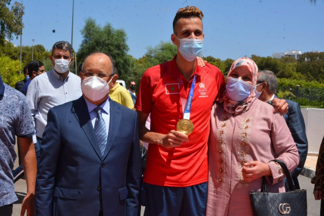 بالصور: المغرب يستقبل حاصد الذهب الأولمبي في حفل بهيج