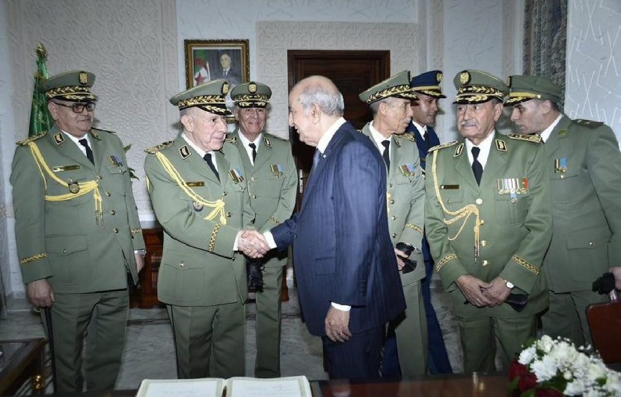 نظام الجنرالات يشهر معاول الهدم والهيمنة ويوزع شيكات النفط 