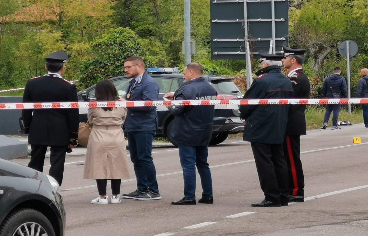 حادثة مقتل مهاجر مغربي على يد الشرطة الإيطالية تَهُزٌ الجالية المغربية