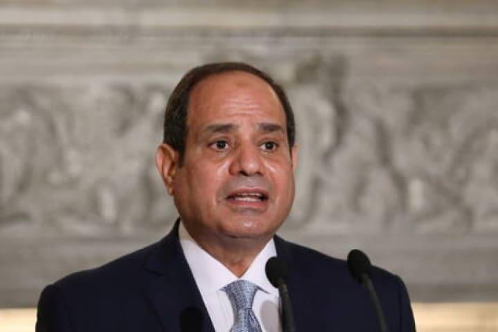 أزمة سياسية تعصف بحكومة "عبد الفتاح السيسي"