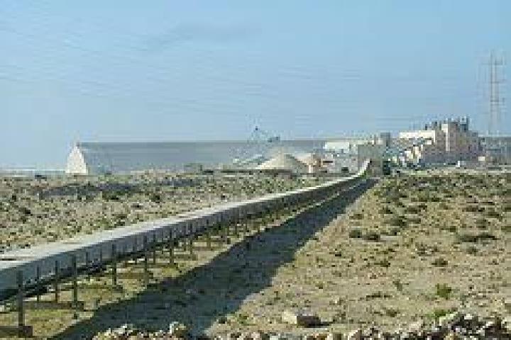 بوكراع: حريق يحدث ضررا بالحزام المطاطي الناقل للفوسفاط