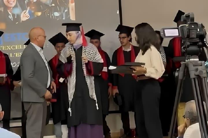 «الكوفية الفلسطينية» توحد مطالب المغاربة بإقالة عميد كلية العلوم بن امسيك 