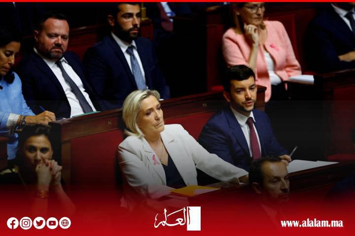 هذه مهلة "مارين لوبان" لإسقاط الحكومة الفرنسية..