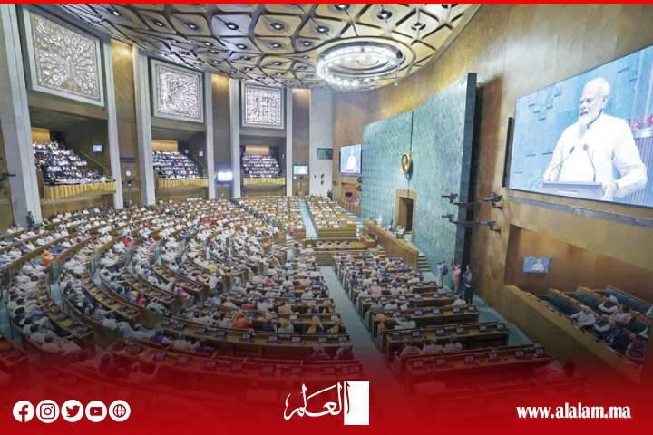 بعد اعتراضات شديدة.. البرلمان الهندي يقر قانون "الوقف الإسلامي"