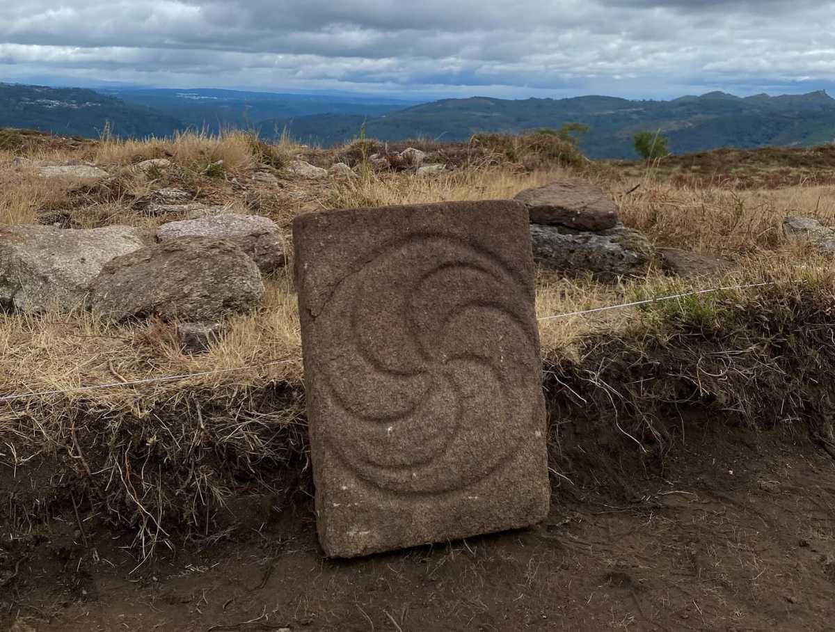 Carved symbols associated with the Castro culture discovered Carved symbols associated with the Castro culture discovered