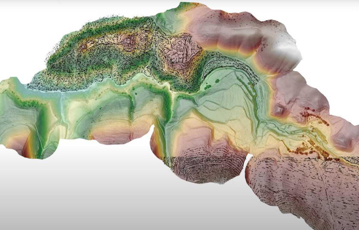 LiDAR reveals large-scale urbanisation at mountain-top medieval cities LiDAR reveals large-scale urbanisation at mountain-top medieval cities