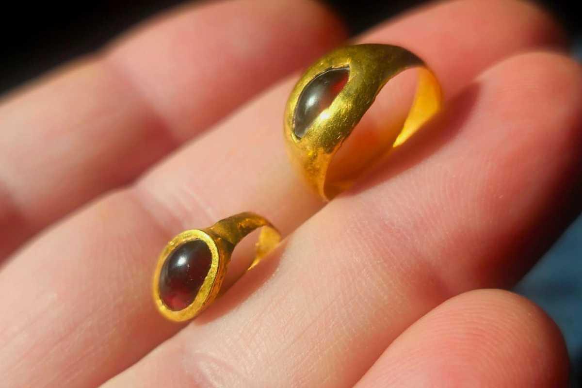 Gold ring from Second Temple period discovered in Jerusalem’s City of David