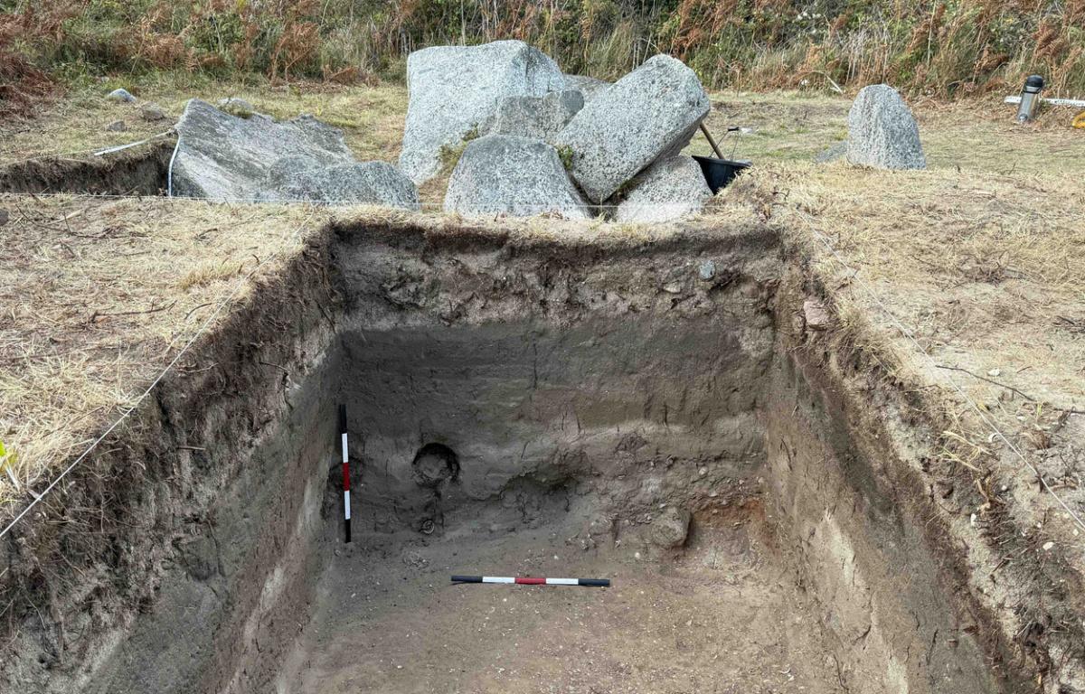 Traces of prehistoric tombs and settlements excavated on Northern Herm Traces of prehistoric tombs and settlements excavated on Northern Herm