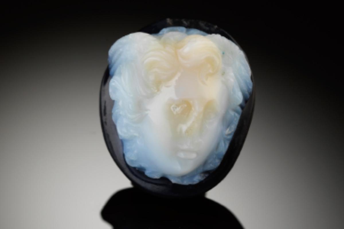 Roman-era cameo depicting Madusa unearthed in Hallstatt Roman-era cameo depicting Madusa unearthed in Hallstatt