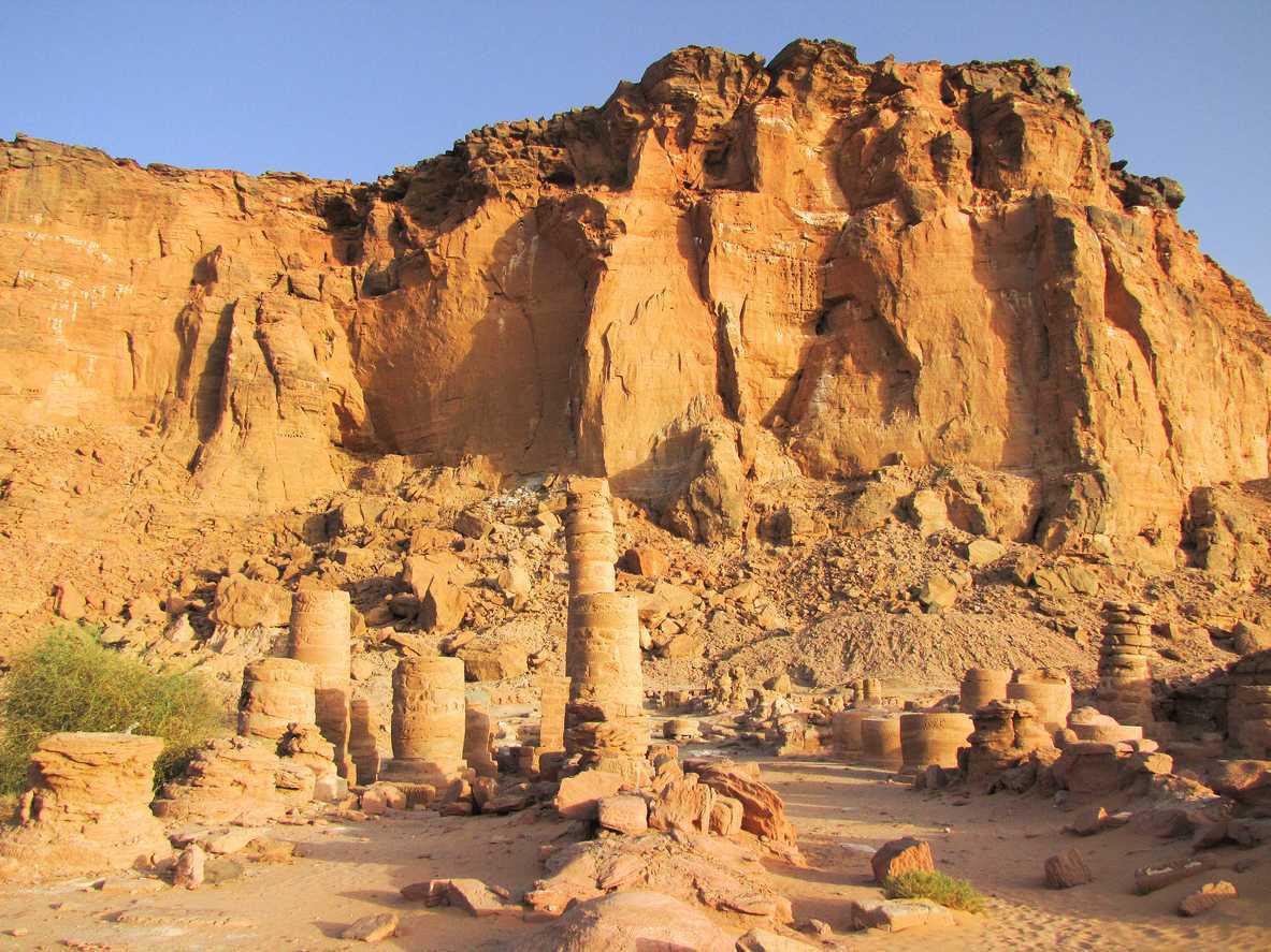 Archaeologists discover 4,000-year-old Kerma grave in Sudan’s Bayuda desert Archaeologists discover 4,000-year-old Kerma grave in Sudan’s Bayuda desert