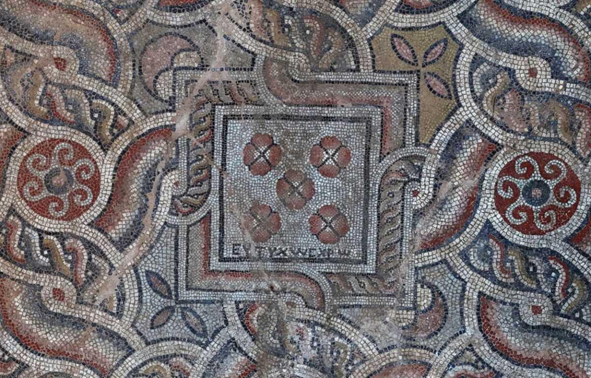 Excavations in Syedra reveal a 1,500-year-old mosaic Excavations in Syedra reveal a 1,500-year-old mosaic