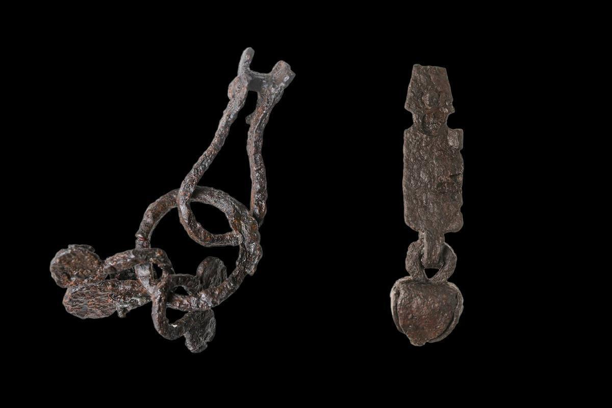 Archaeologists uncover rare collection of Viking Age horse equipment Archaeologists uncover rare collection of Viking Age horse equipment