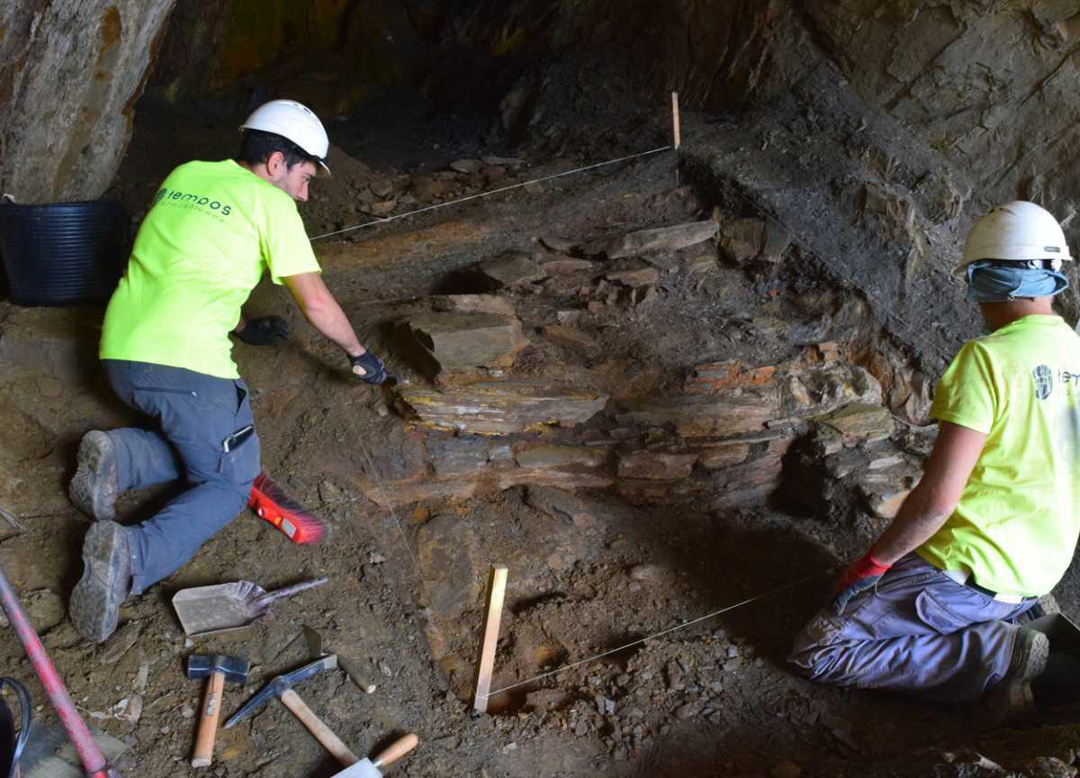 Medieval chapel discovered inside Spanish cave Medieval chapel discovered inside Spanish cave