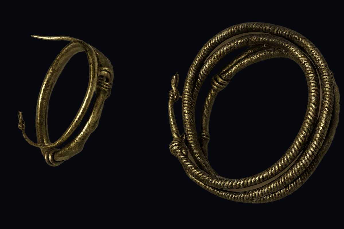 Gold treasure discovered in Romania challenges Bronze Age timeline Gold treasure discovered in Romania challenges Bronze Age timeline