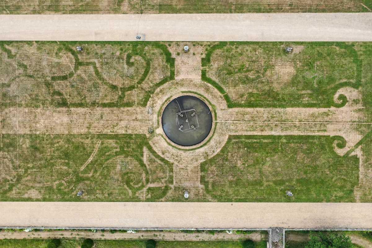 Drought reveals hidden formal gardens at Chatsworth House Drought reveals hidden formal gardens at Chatsworth House