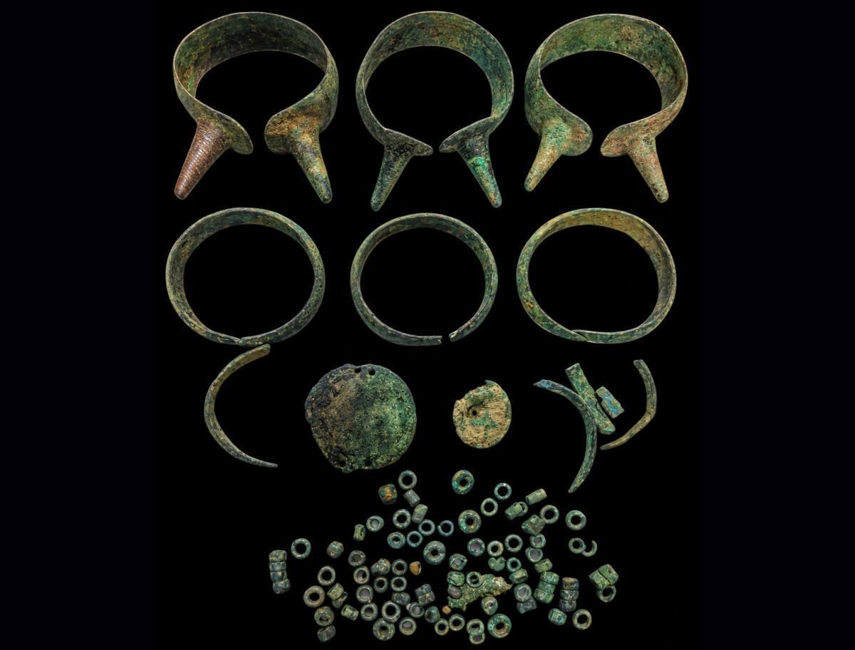 Bronze jewellery offers clues to ancient burial found in Uzbekistan