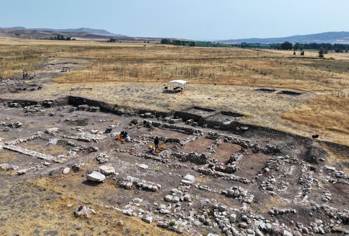 184 cuneiform tablets discovered in Hittite royal archive 184 cuneiform tablets discovered in Hittite royal archive