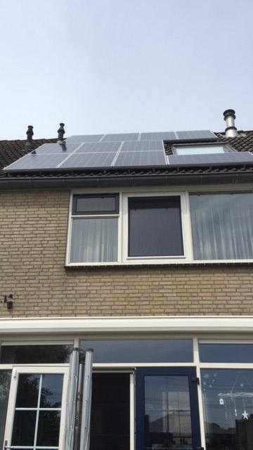 Aanleg van zonnepanelen